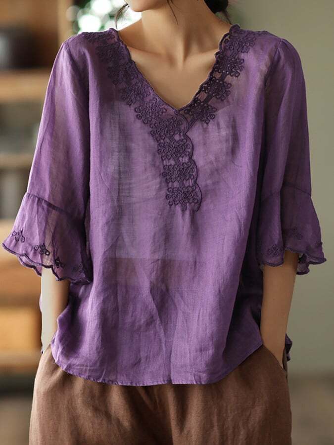 Art Retro Embroidered Flare Sleeve Shirt