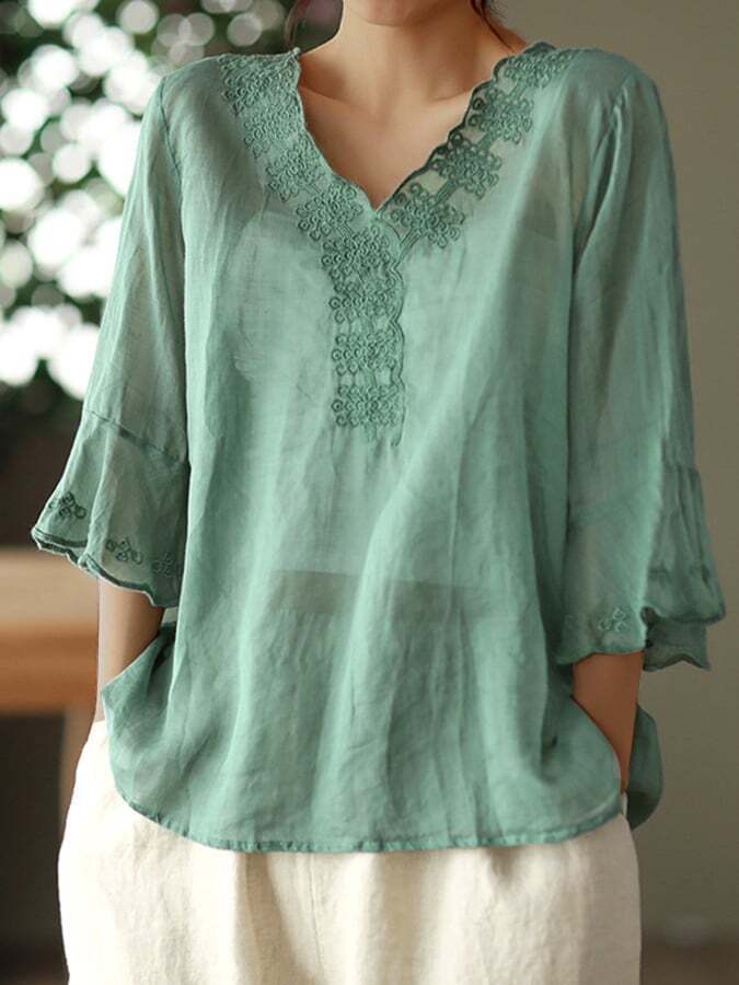 Art Retro Embroidered Flare Sleeve Shirt